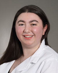 Julia Gross headshot