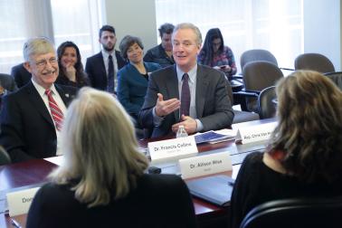 Congressman Chris Van Hollen visits NIH