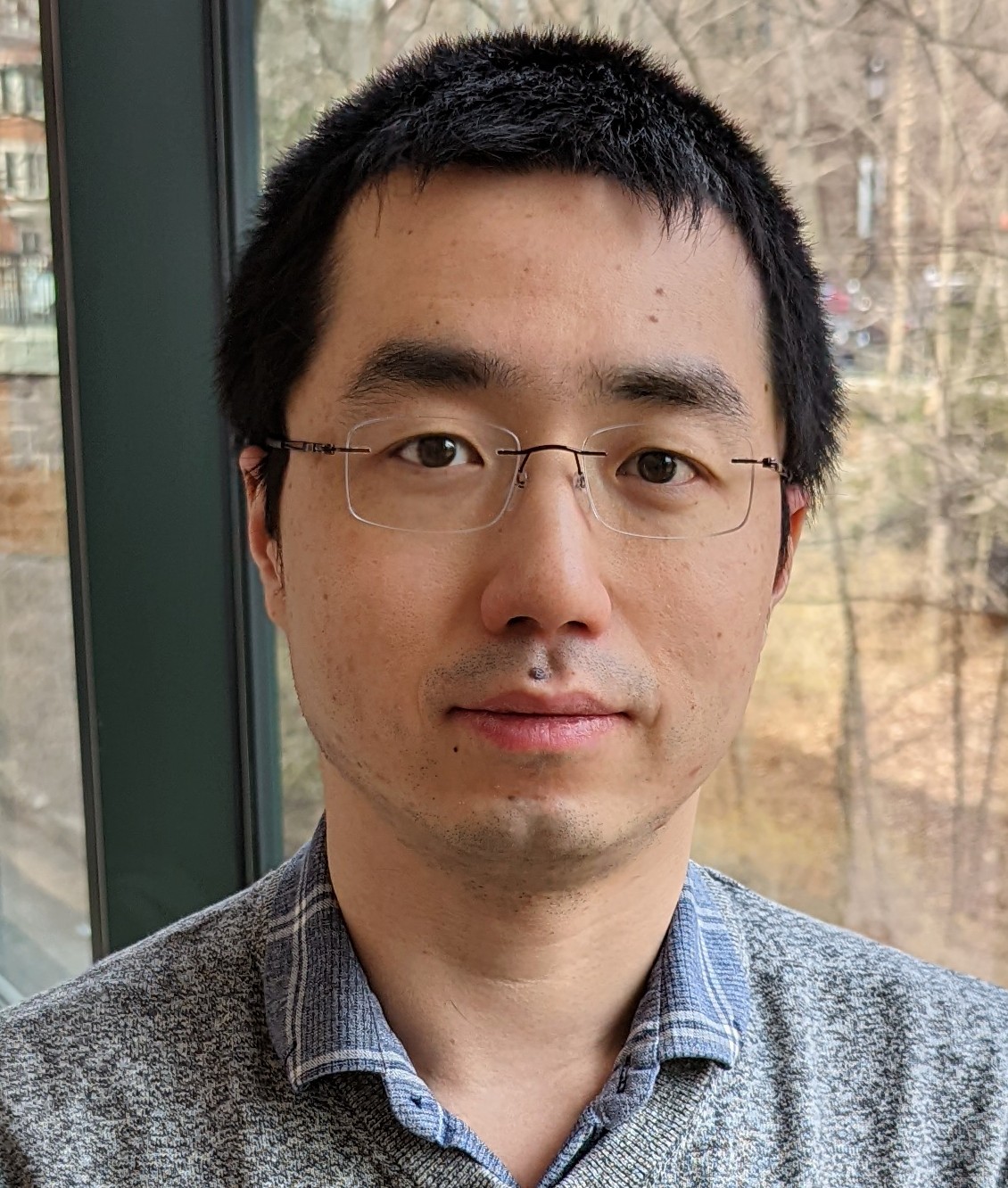 Headshot of Yanxiang Deng